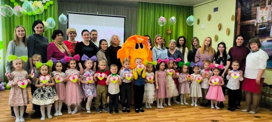 Сердечные слова для наших мам - хранительниц семейного очага!