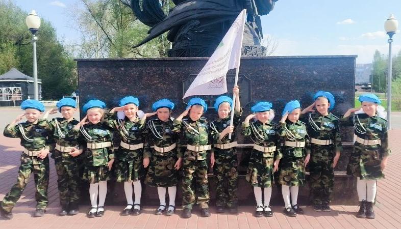 Парад на площади Георгия Победоносца